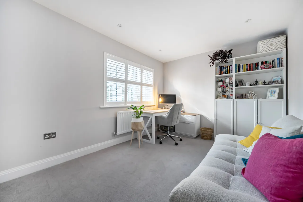 Fenton Close, Potters Bar, EN6, photo 12