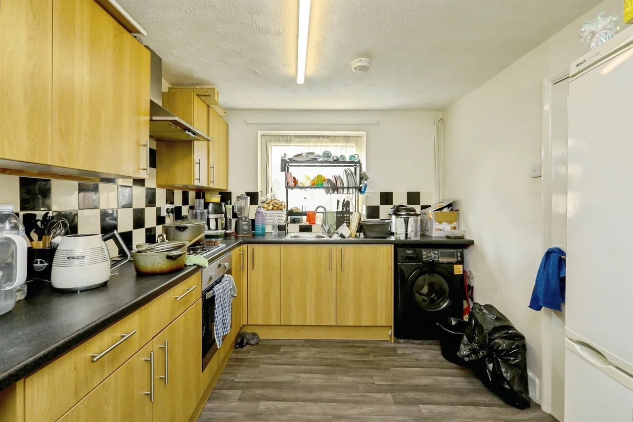 Treefield Close, Wingfield, Rotherham, photo 6