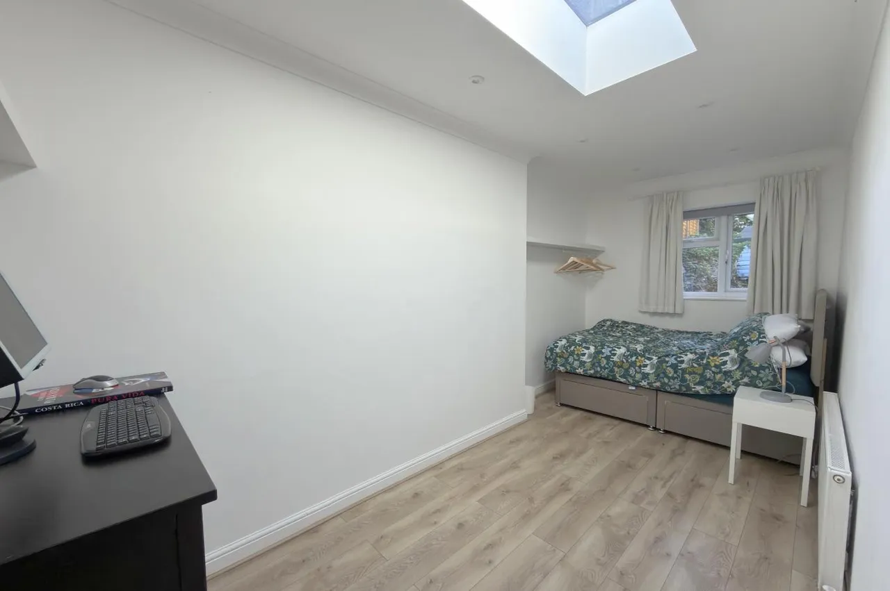 Surrey Road, BH2, photo 12