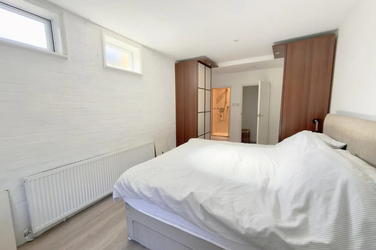 Surrey Road, BH2, photo 10
