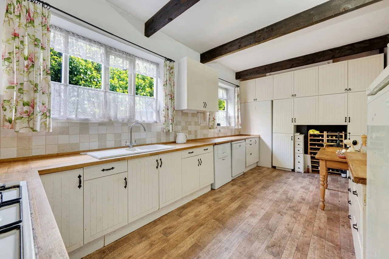 Raglan Road, Sale, photo 13