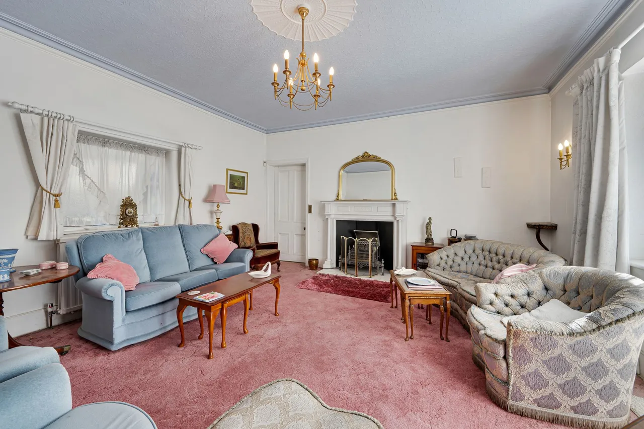 Raglan Road, Sale, photo 9