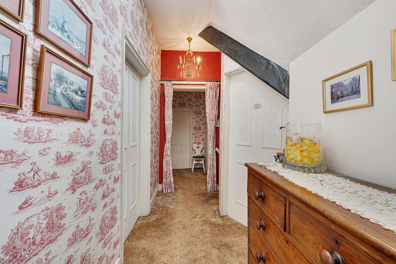 Raglan Road, Sale, photo 15