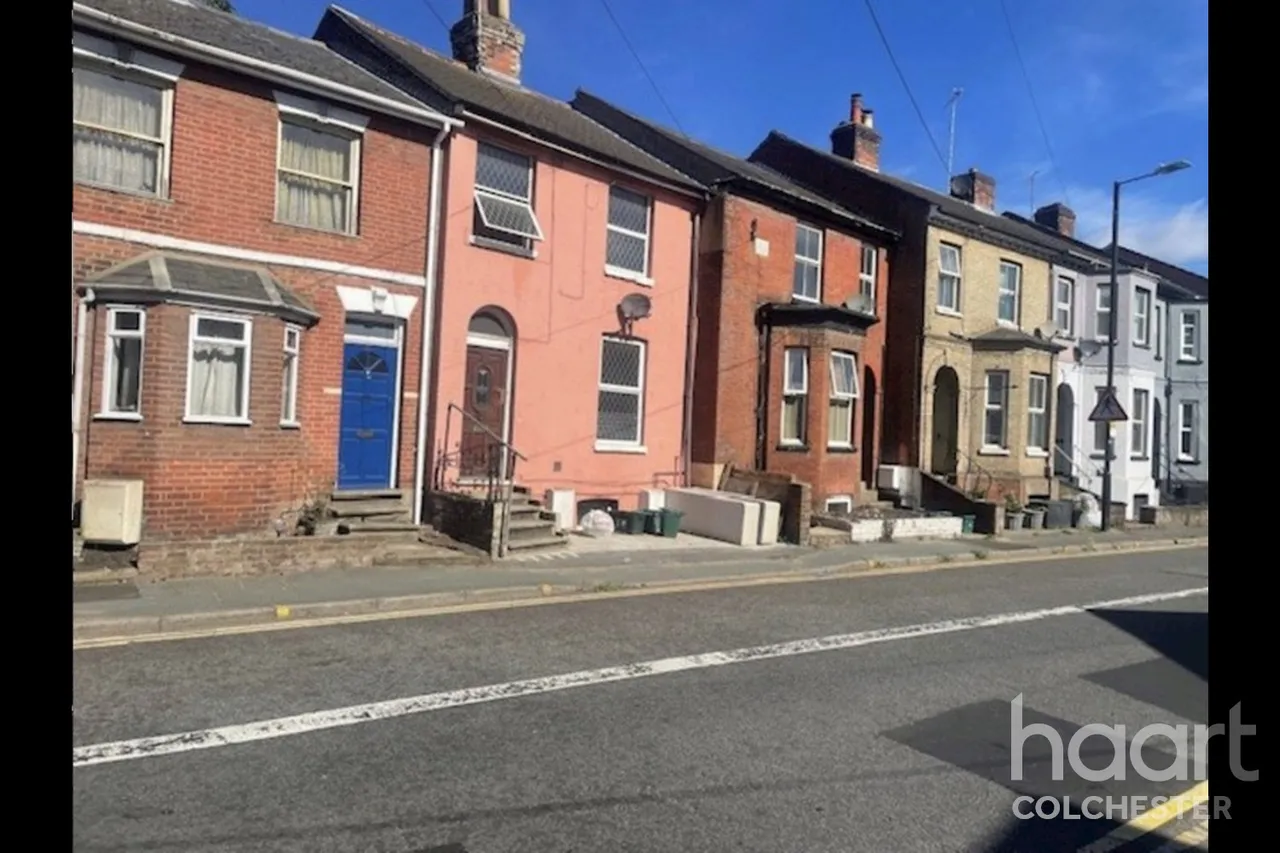 1 bed house to rent, Maldon Road, CO3