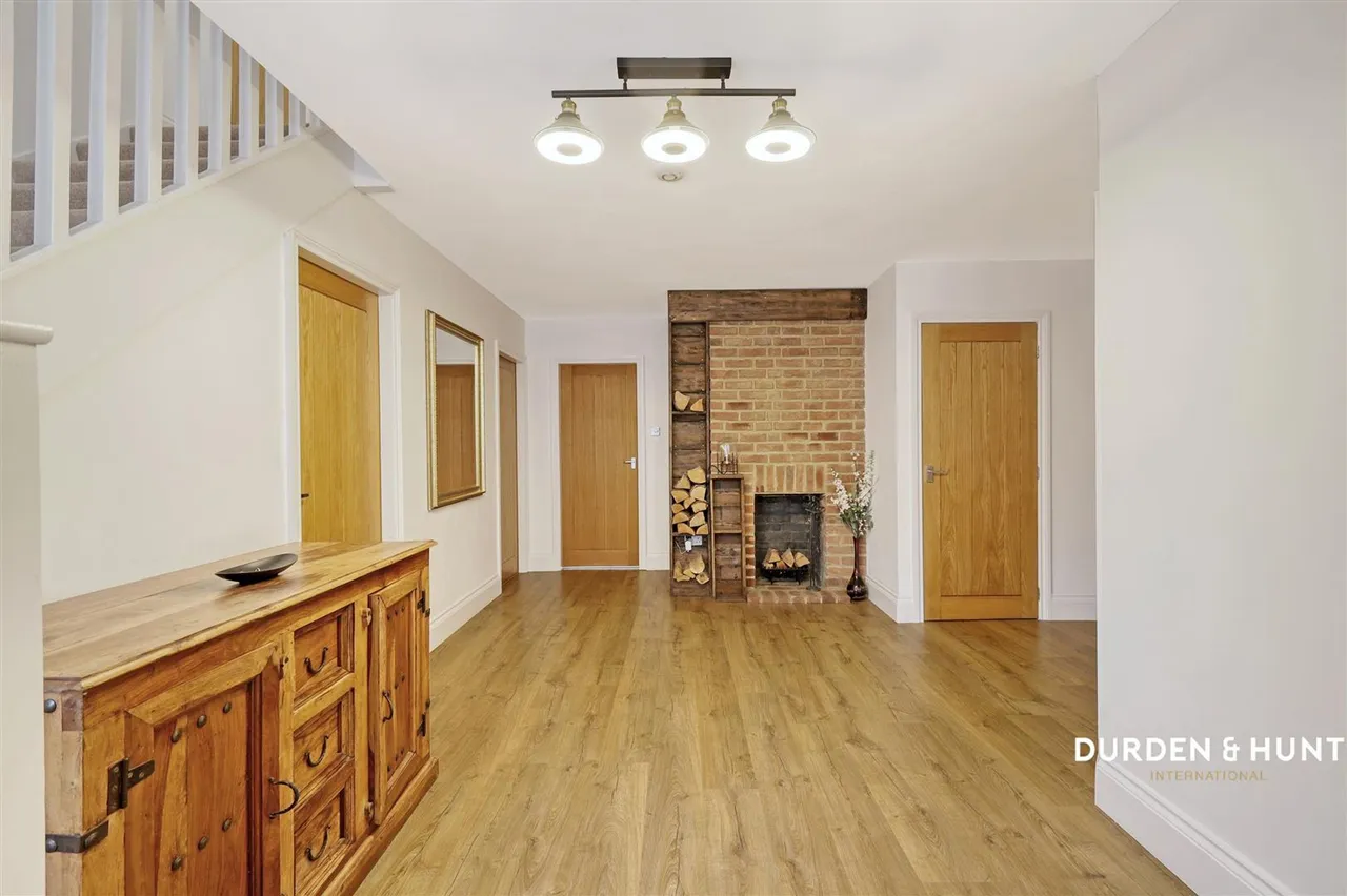 Hamlet Hill, Roydon, CM19, photo 13