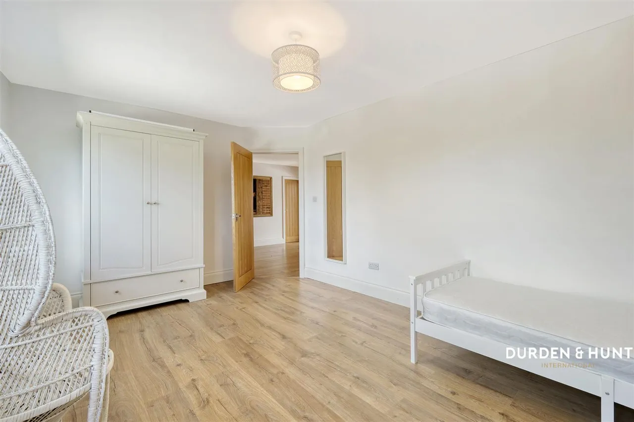 Hamlet Hill, Roydon, CM19, photo 15
