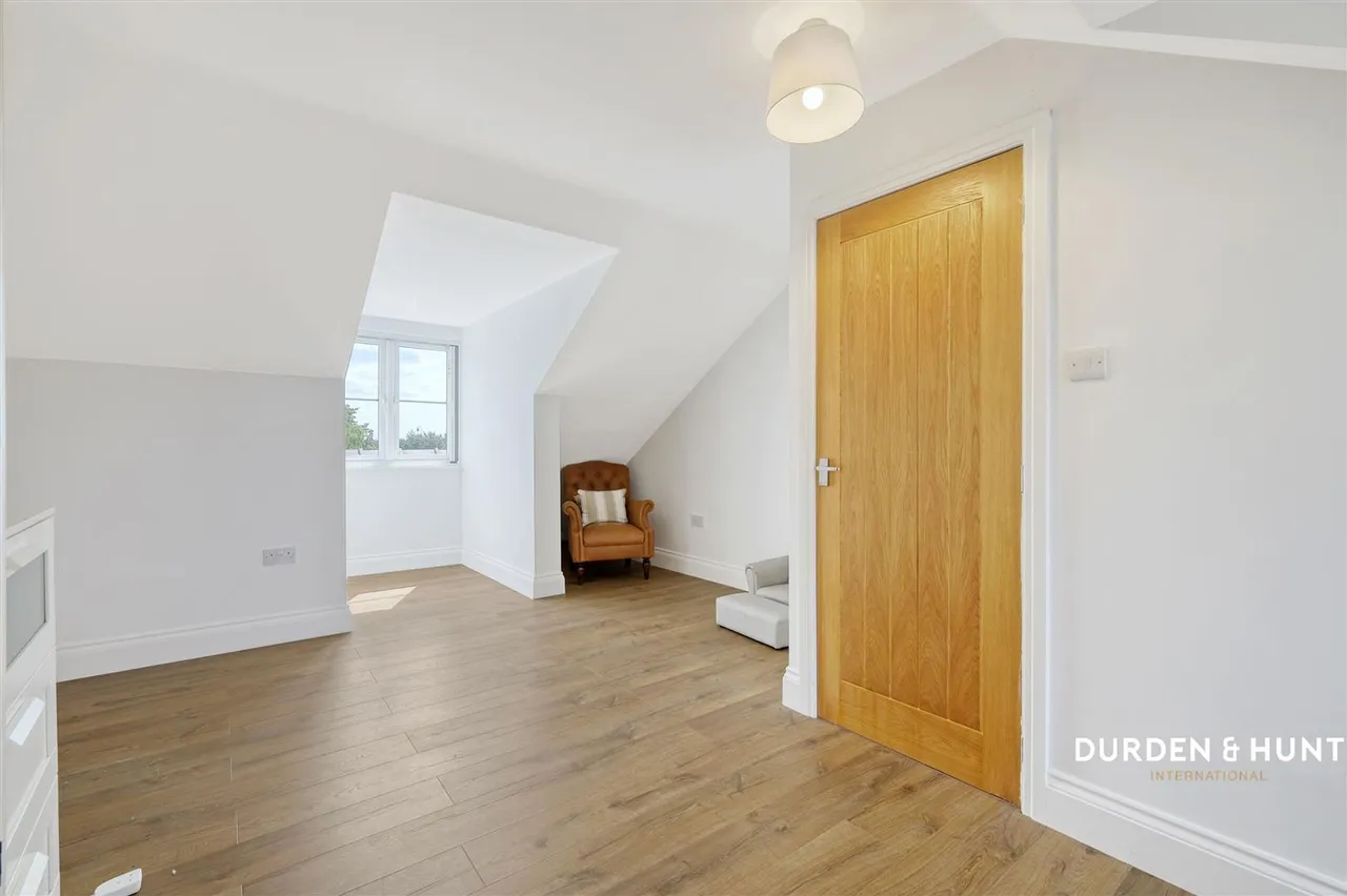Hamlet Hill, Roydon, CM19, photo 29
