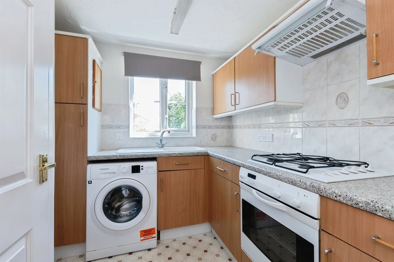 Flazen Close, Bournemouth, BH11, photo 6