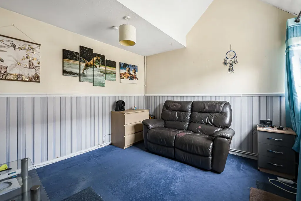 Arncliffe Drive, Heelands, Milton Keynes, Buckinghamshire, MK13 7LH, photo 4