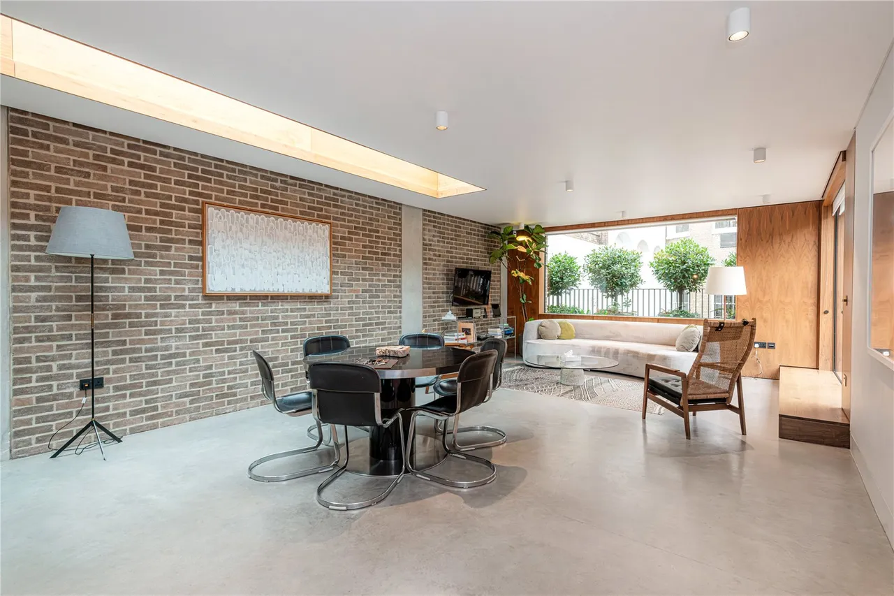 Weymouth Mews, Marylebone, W1G, photo 4