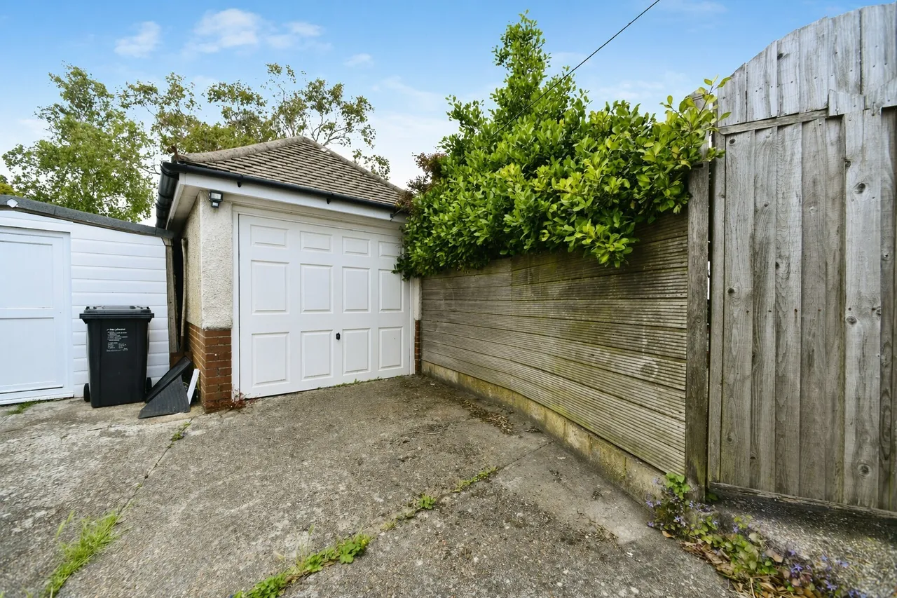 Larkfield Way, Brighton, photo 10