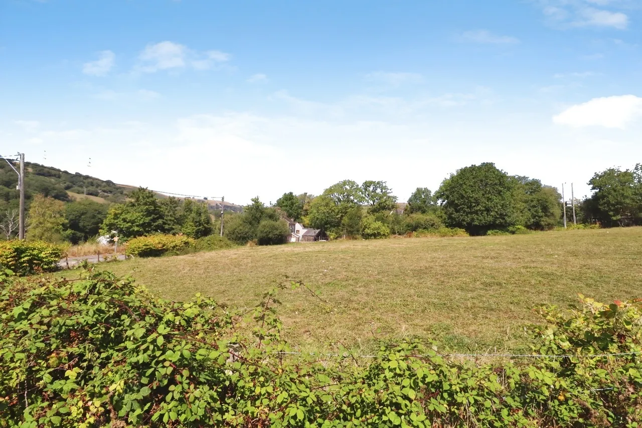 Llys Royal Oak, Rhydyfro, SA8, photo 24