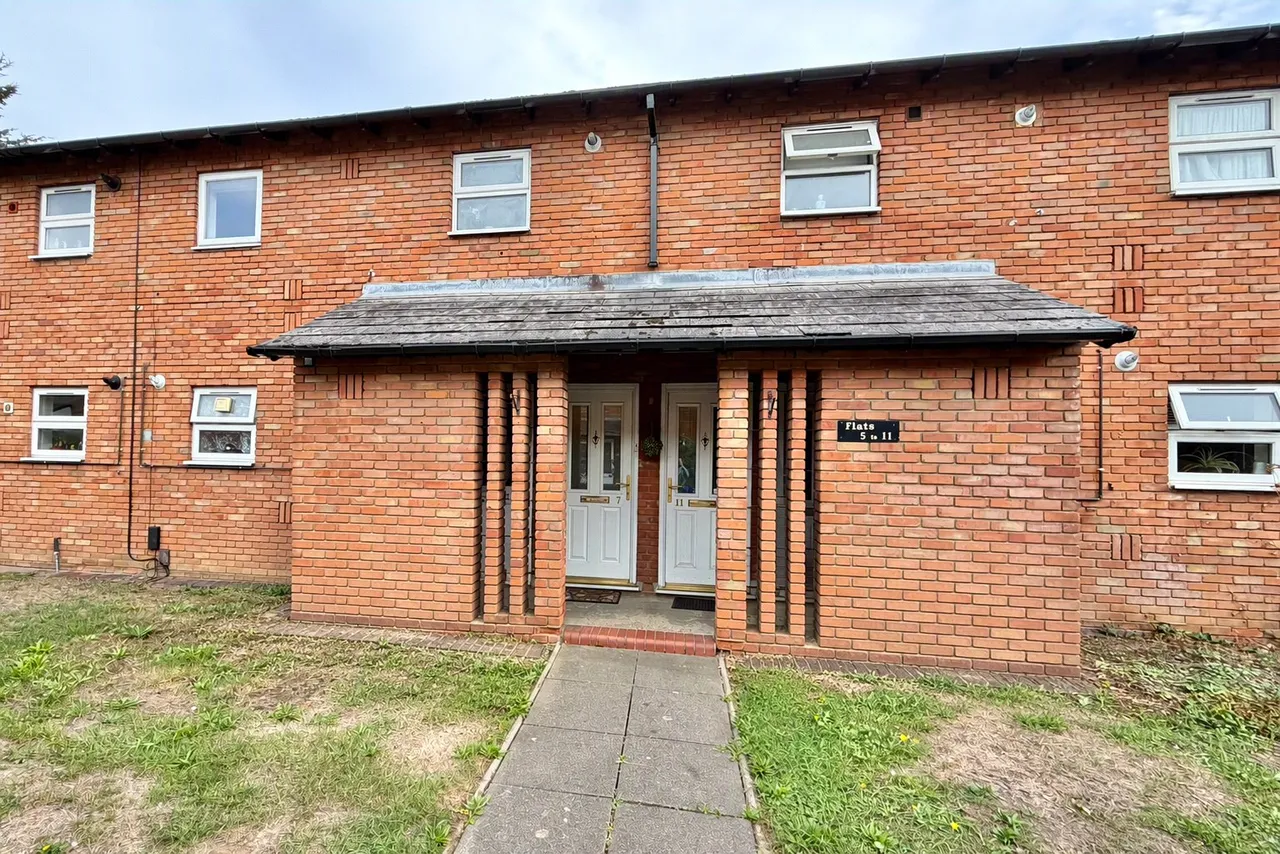 2 bed flat for sale, Alsace Walk, Camberley, GU15