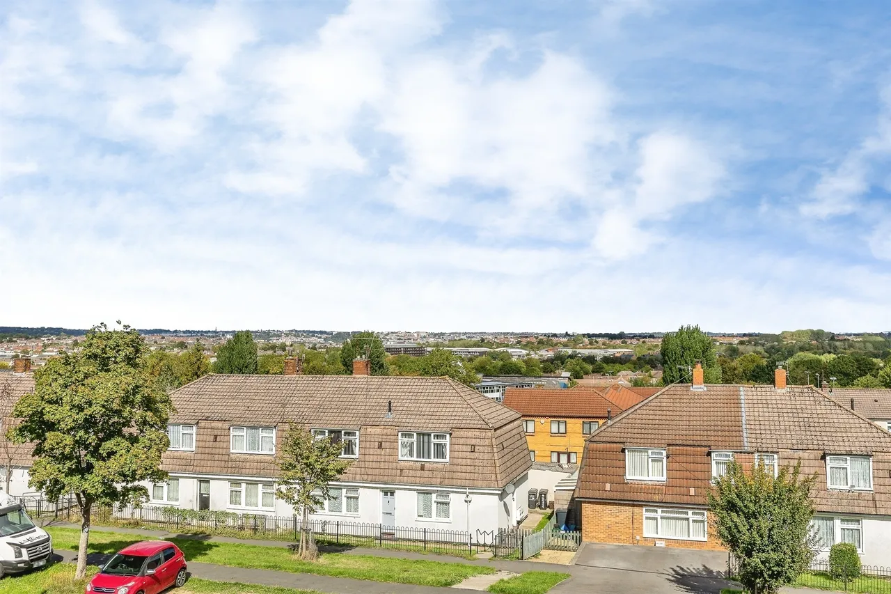 Bishport Avenue, Bristol, photo 7