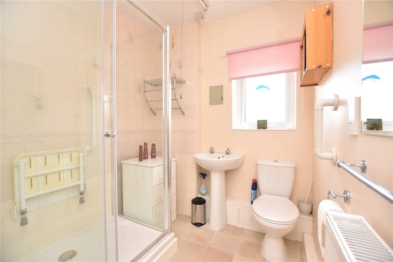 Farm Court, Leeds, LS15, photo 4