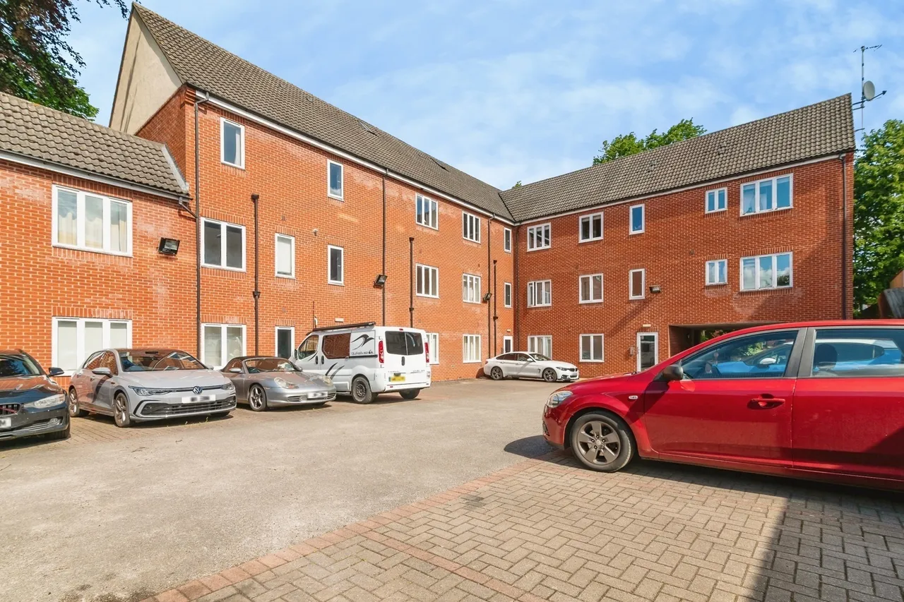 3 bed flat for sale, Egerton Road, Woodthorpe, NG5