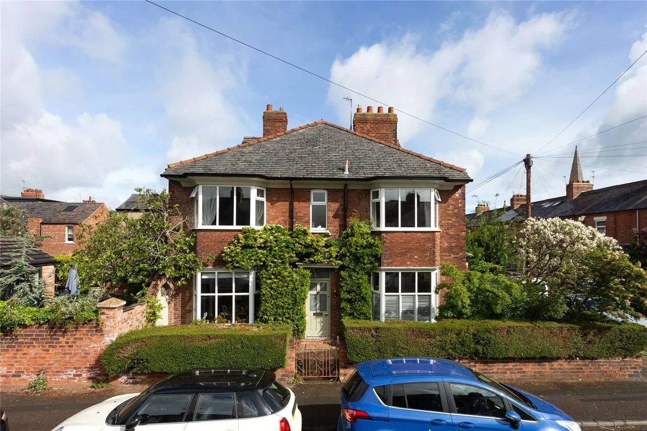 5 bed house for sale — Main Avenue, York, North Yorkshire, YO31 0RR