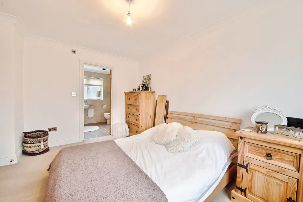Beechwood Drive, Woodford Green, IG8, photo 9