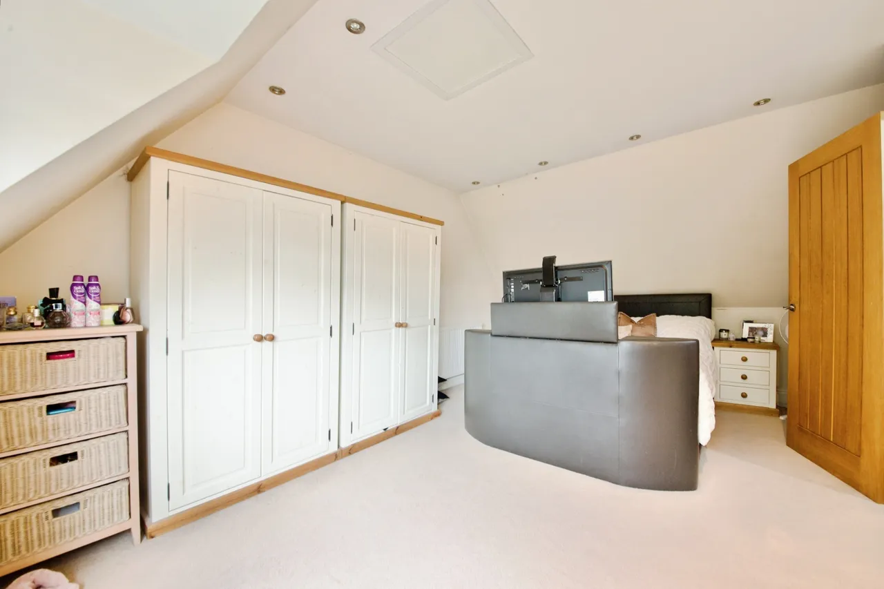 Beechwood Drive, Woodford Green, IG8, photo 16