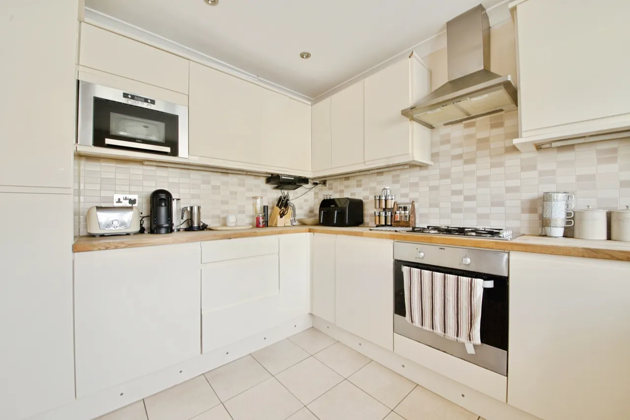 Beechwood Drive, Woodford Green, IG8, photo 4