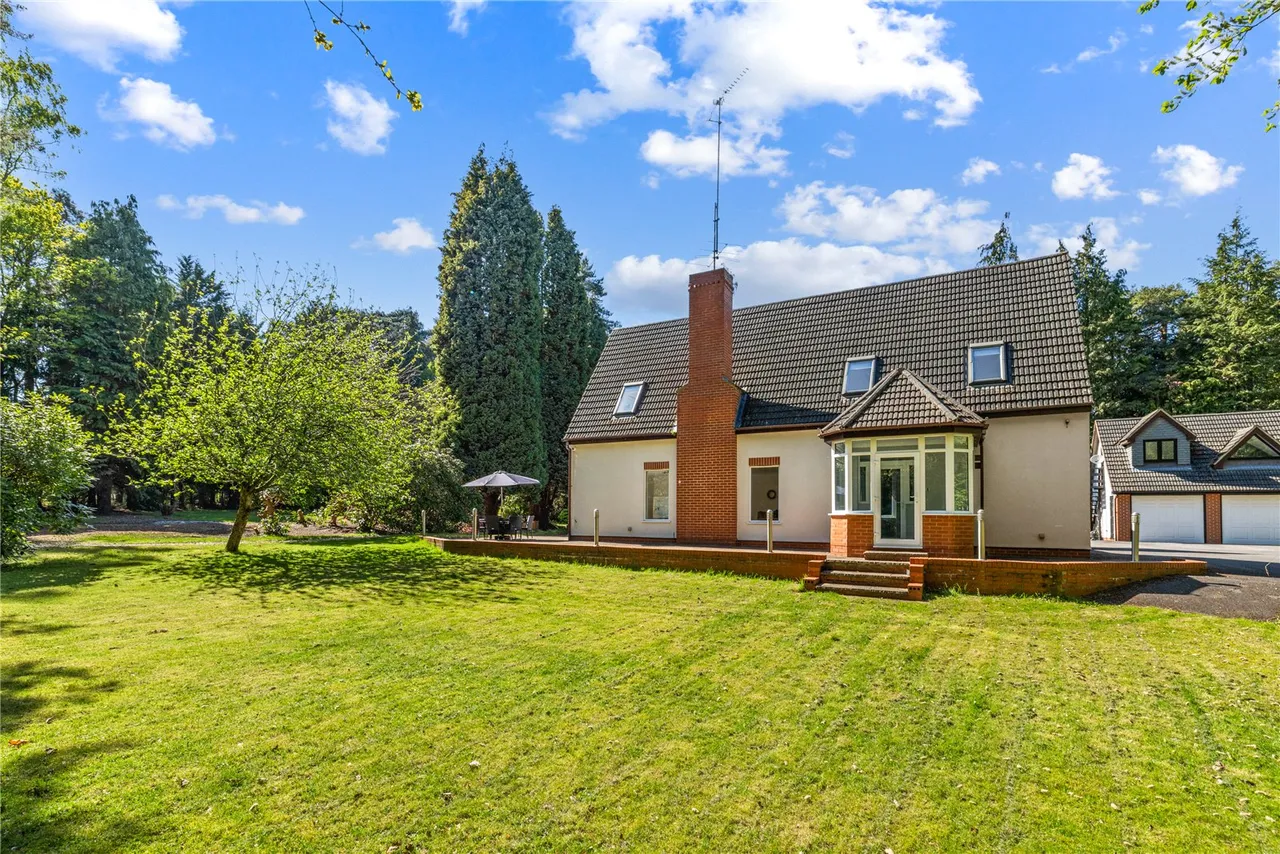 Heath Ride, Finchampstead, Wokingham, Berkshire, RG40 3QN, photo 15