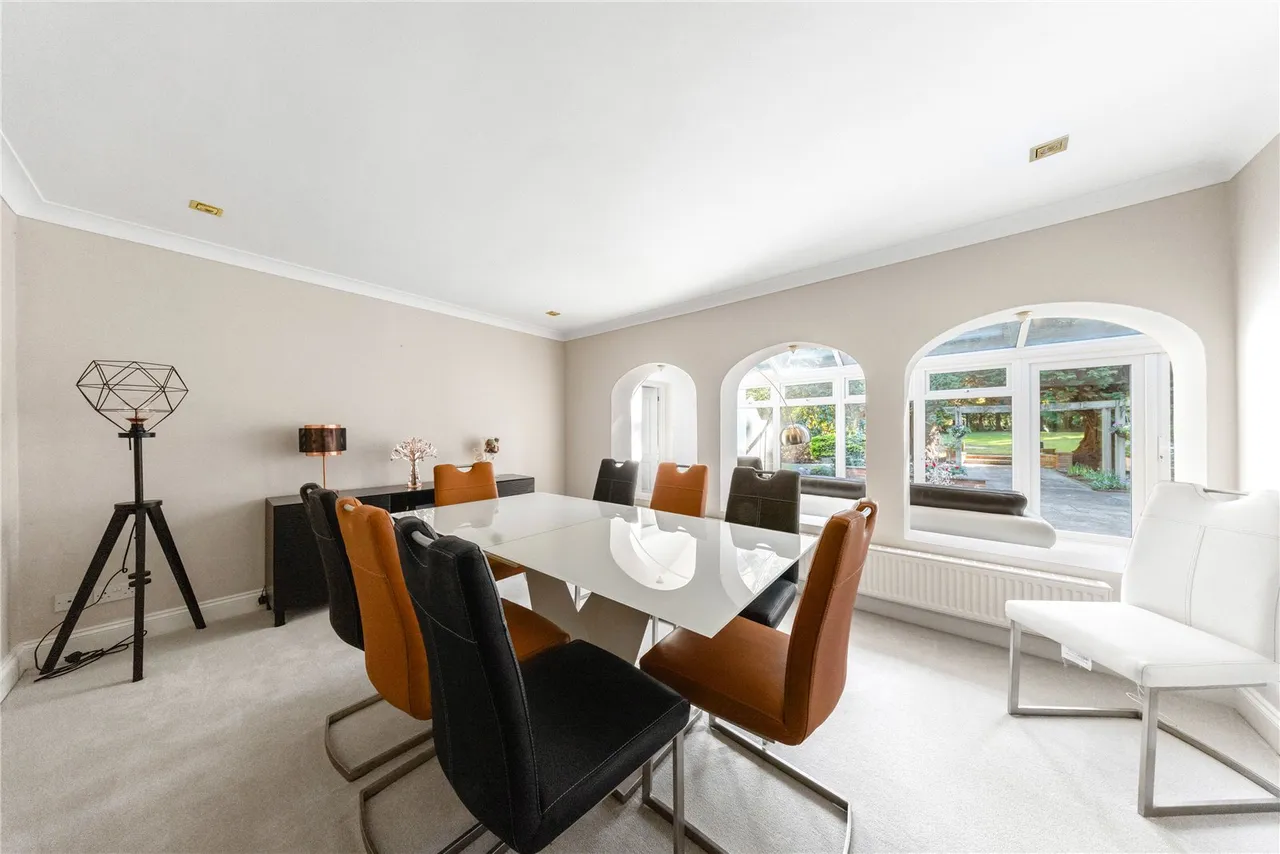 Heath Ride, Finchampstead, Wokingham, Berkshire, RG40 3QN, photo 4