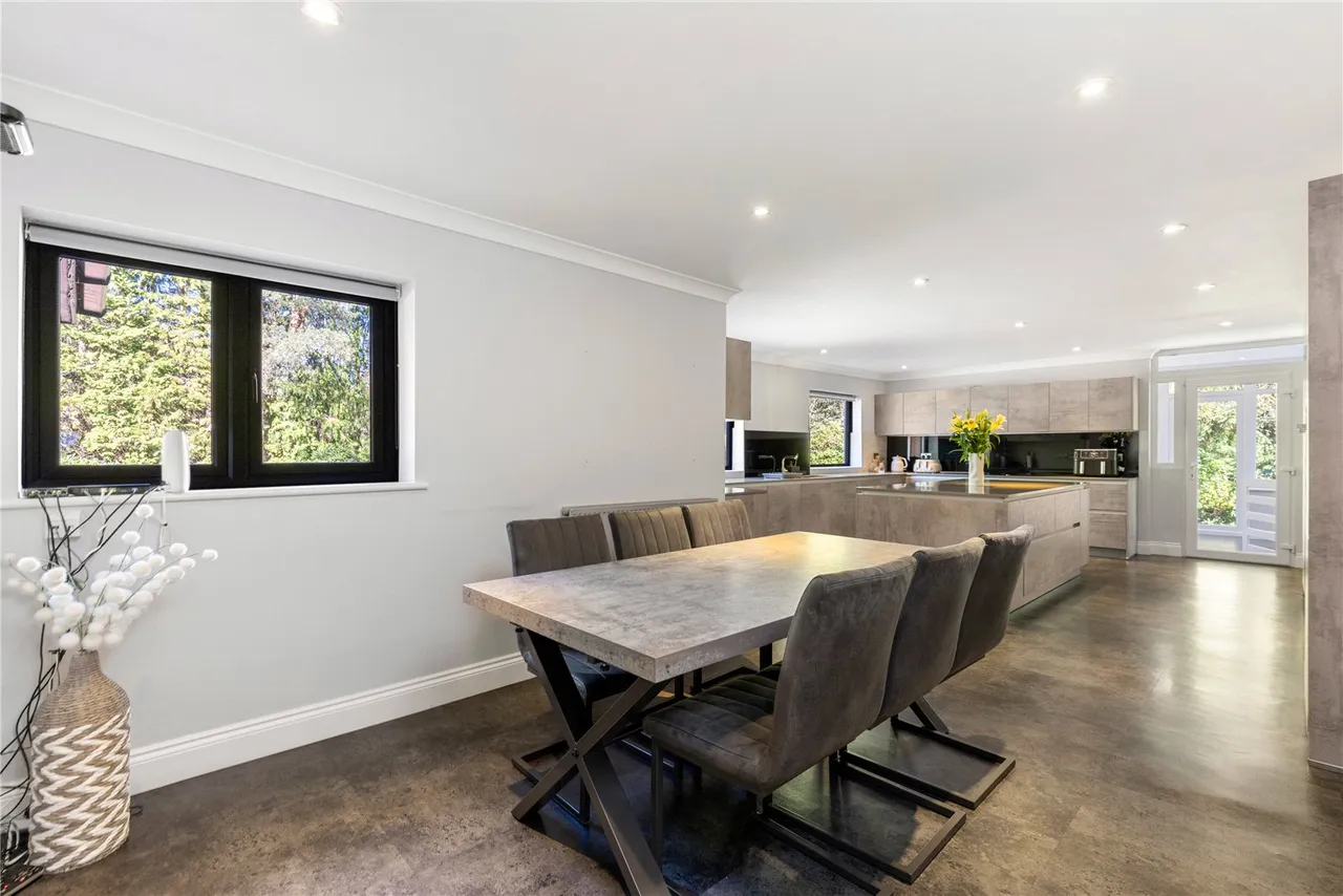 Heath Ride, Finchampstead, Wokingham, Berkshire, RG40 3QN, photo 13