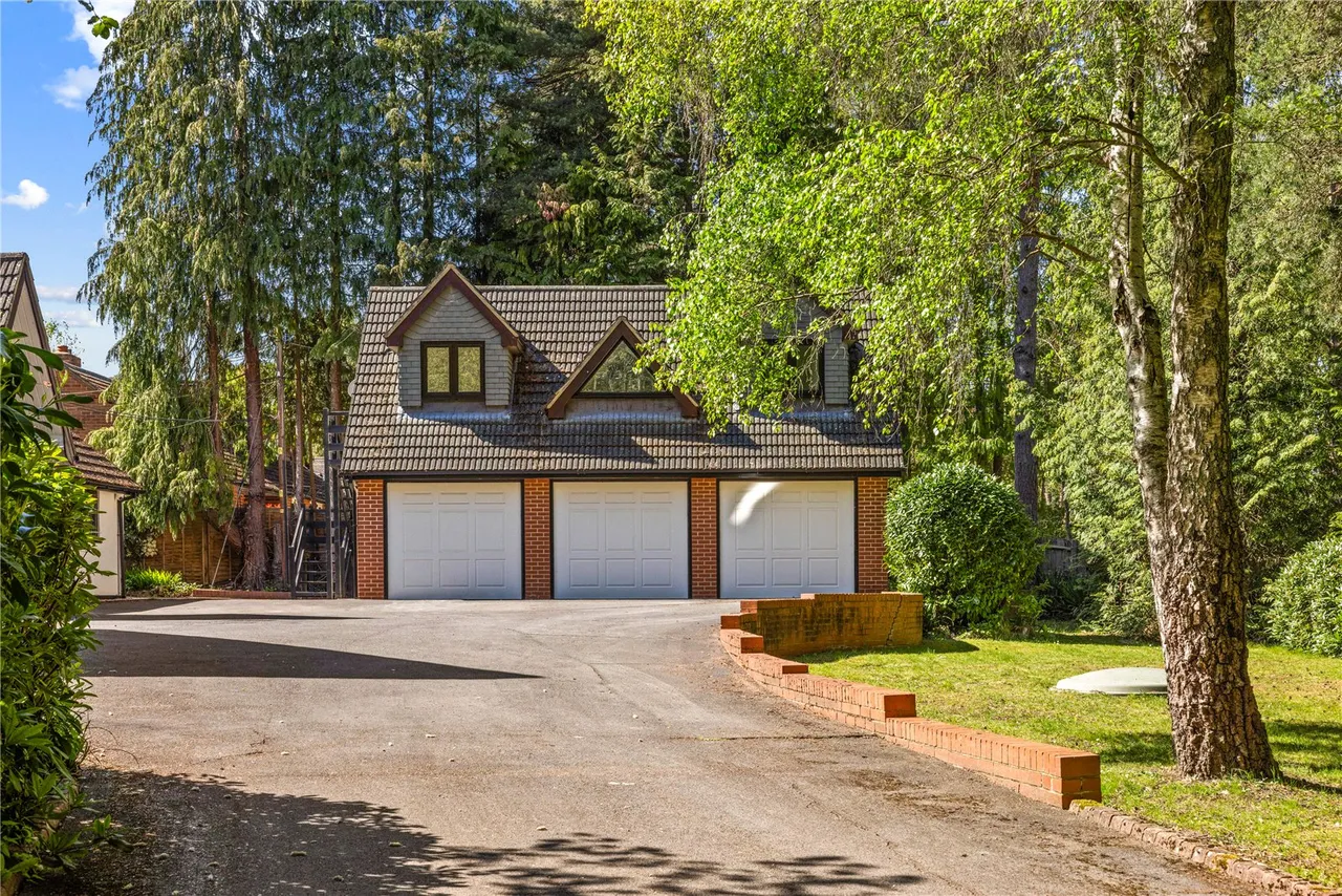 Heath Ride, Finchampstead, Wokingham, Berkshire, RG40 3QN, photo 52