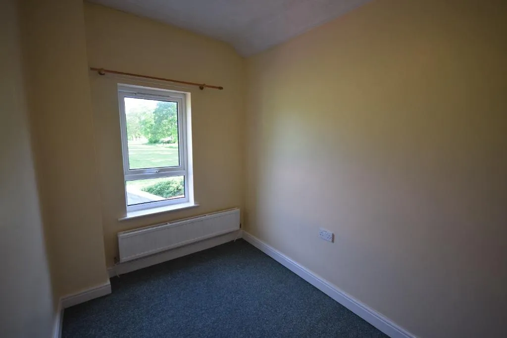 Norman Road, Wrexham, LL13, photo 8