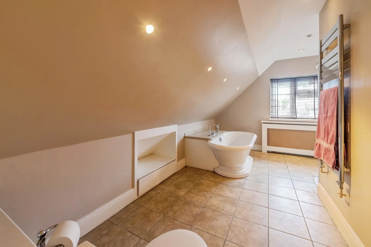 Maycroft Gardens, Grays, Essex, RM17, photo 25