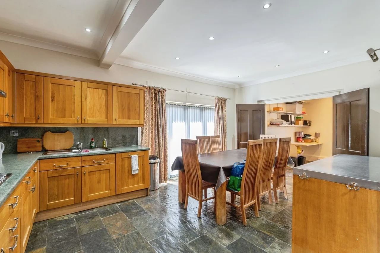 Maycroft Gardens, Grays, Essex, RM17, photo 2