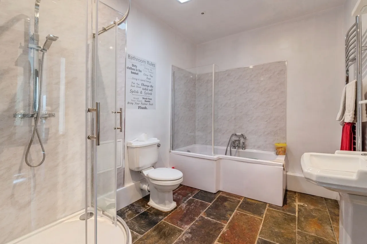 Maycroft Gardens, Grays, Essex, RM17, photo 22