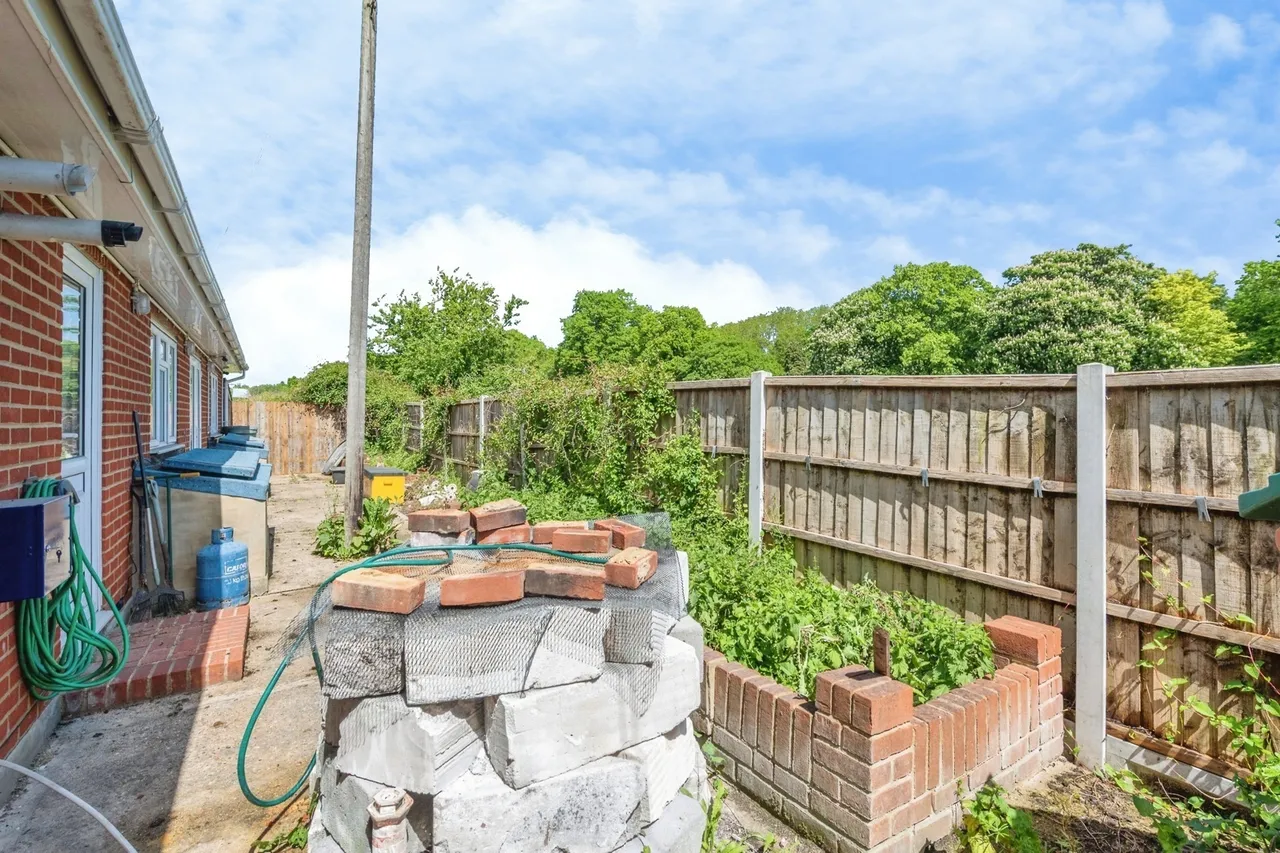 Maycroft Gardens, Grays, Essex, RM17, photo 37