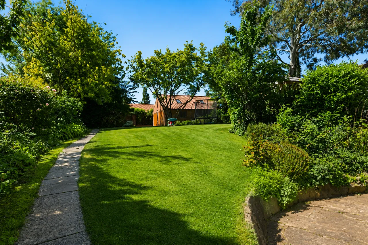 Church Lane, Eakring, photo 19