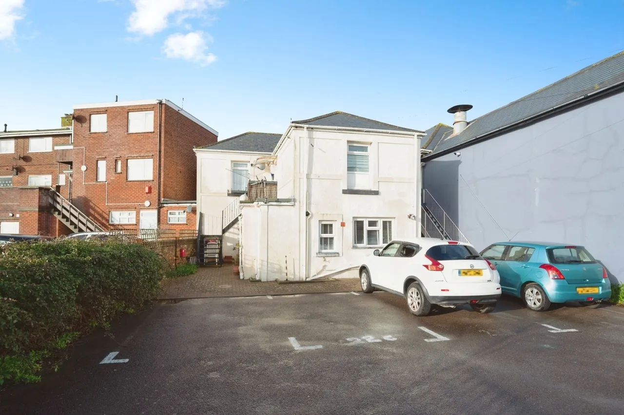 1 bed flat for sale, Rails Lane, Hayling Island, PO11