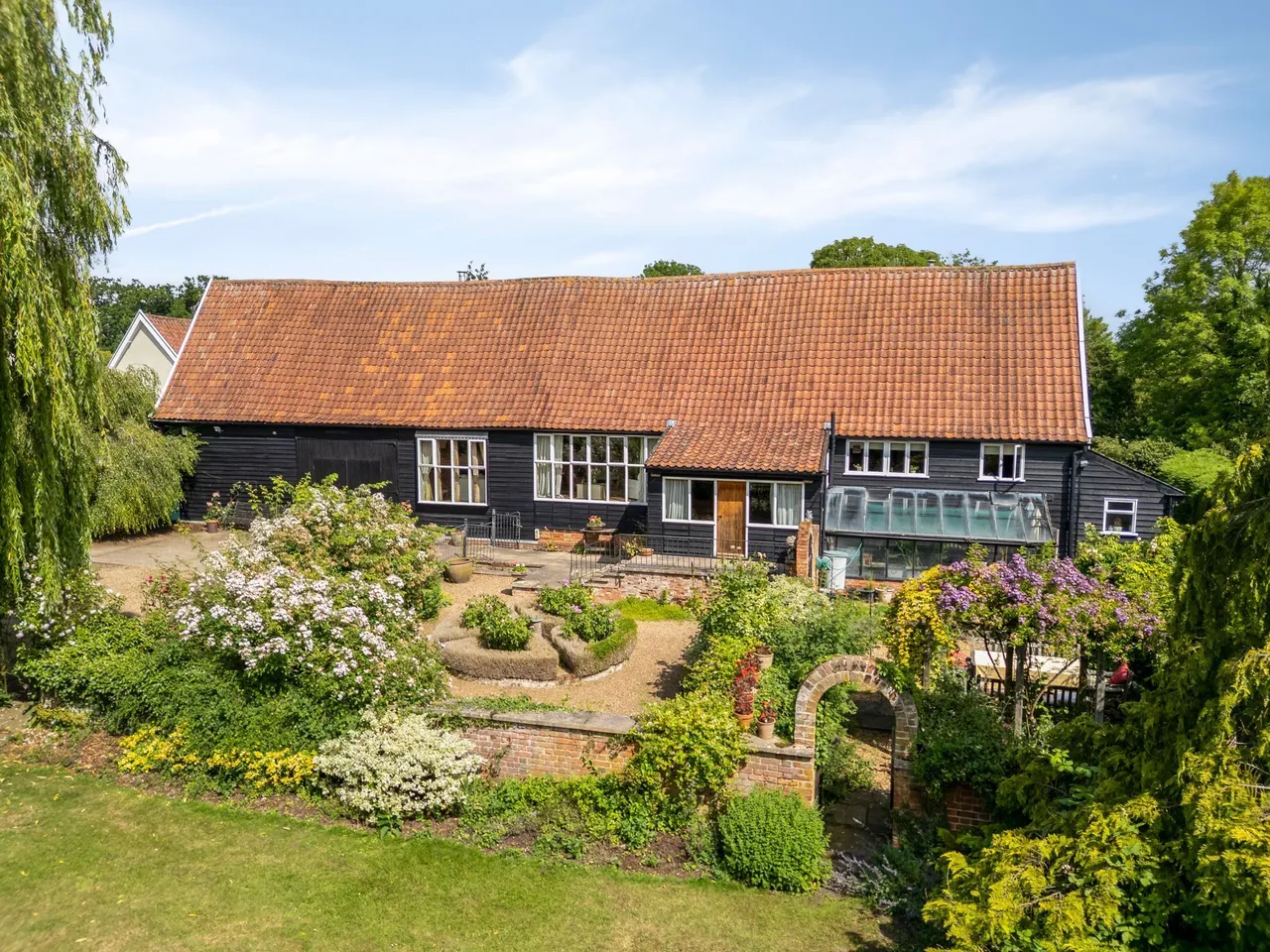 5 bed property for sale, Impressive Grade II Listed Barn Conve