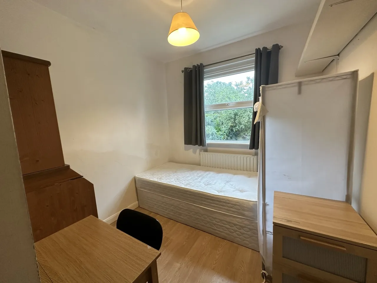 Albert Road, Englefield GreenSurrey Egham, TW20, photo 7
