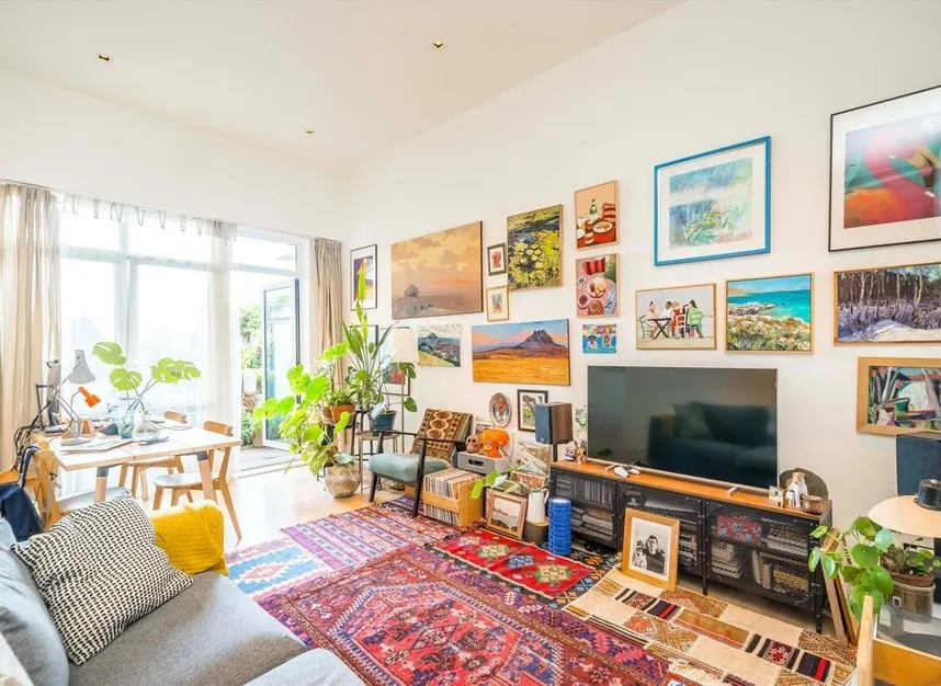 Kew Bridge Road, Brentford, TW8, photo 2