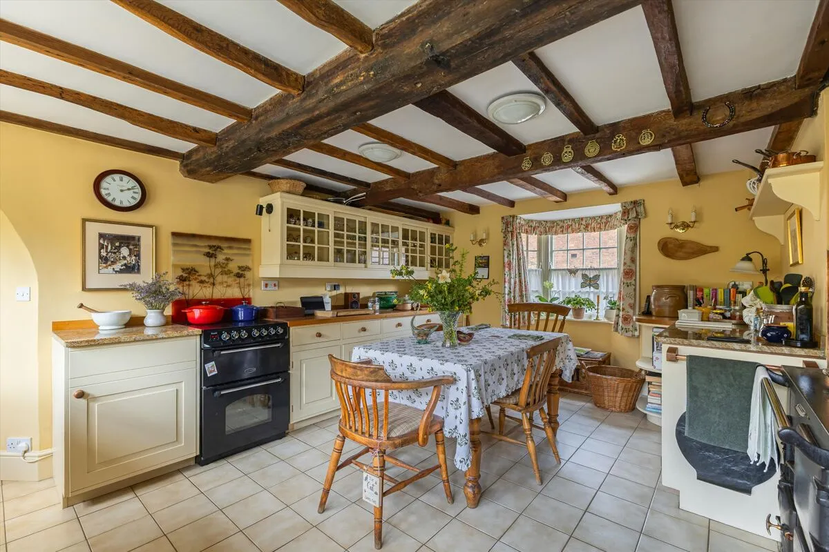 High Street, Droxford, SO32, photo 6