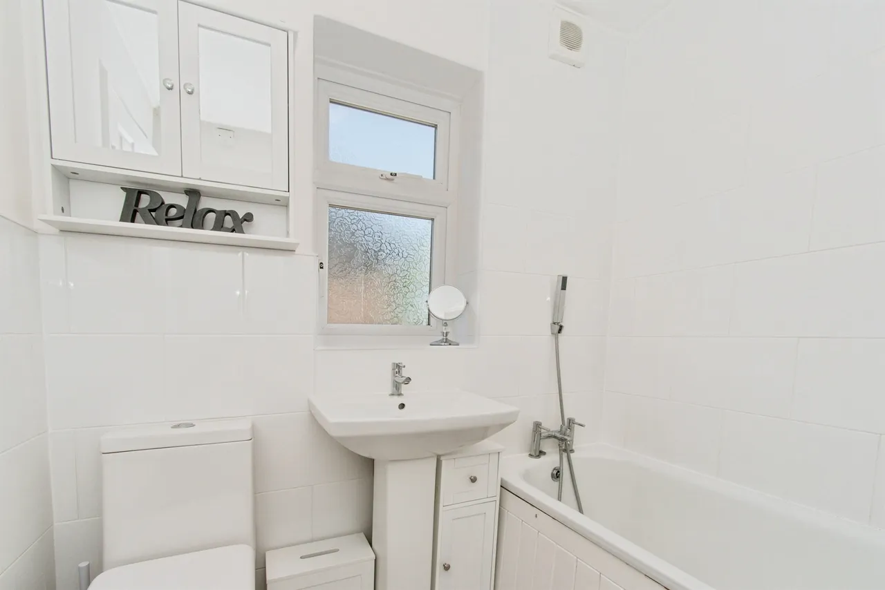 Whitwood Common Lane, Castleford, WF10, photo 10