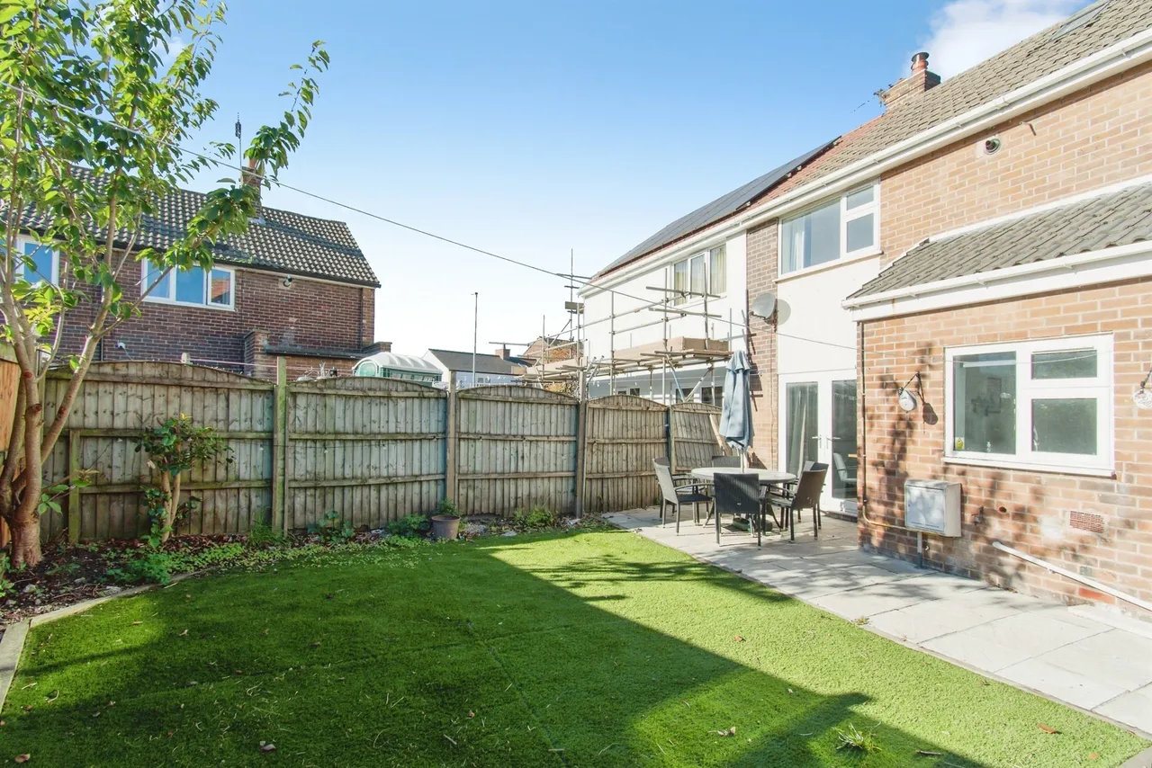Whitwood Common Lane, Castleford, WF10, photo 11