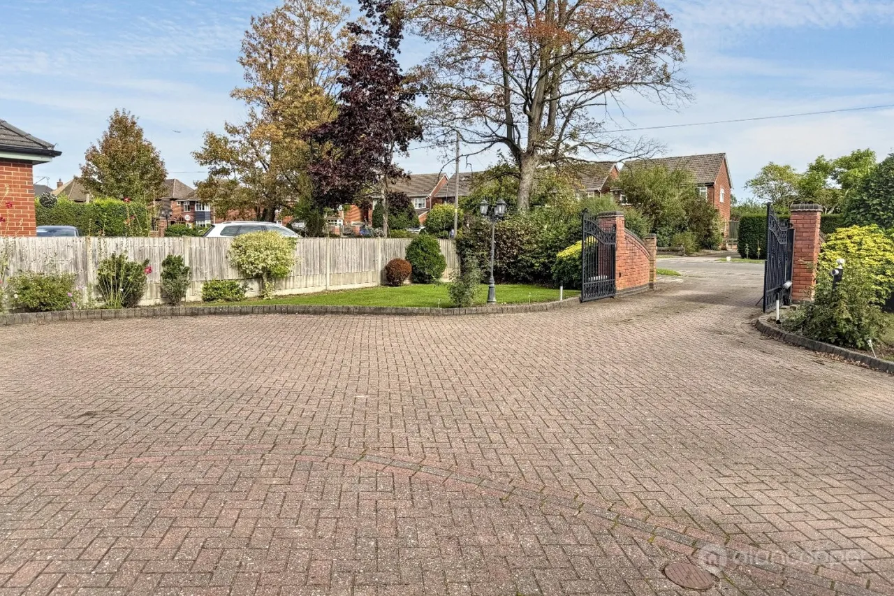 Coventry Road, Bulkington, CV12, photo 39