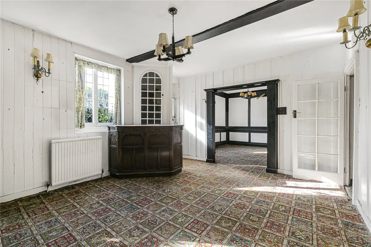 High Street, Teddington, TW11, photo 7