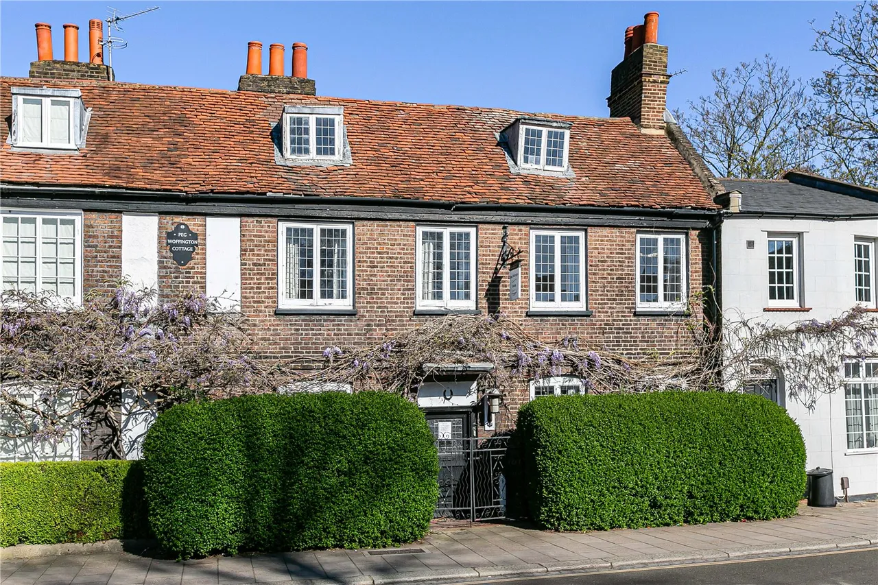 High Street, Teddington, TW11, photo 24