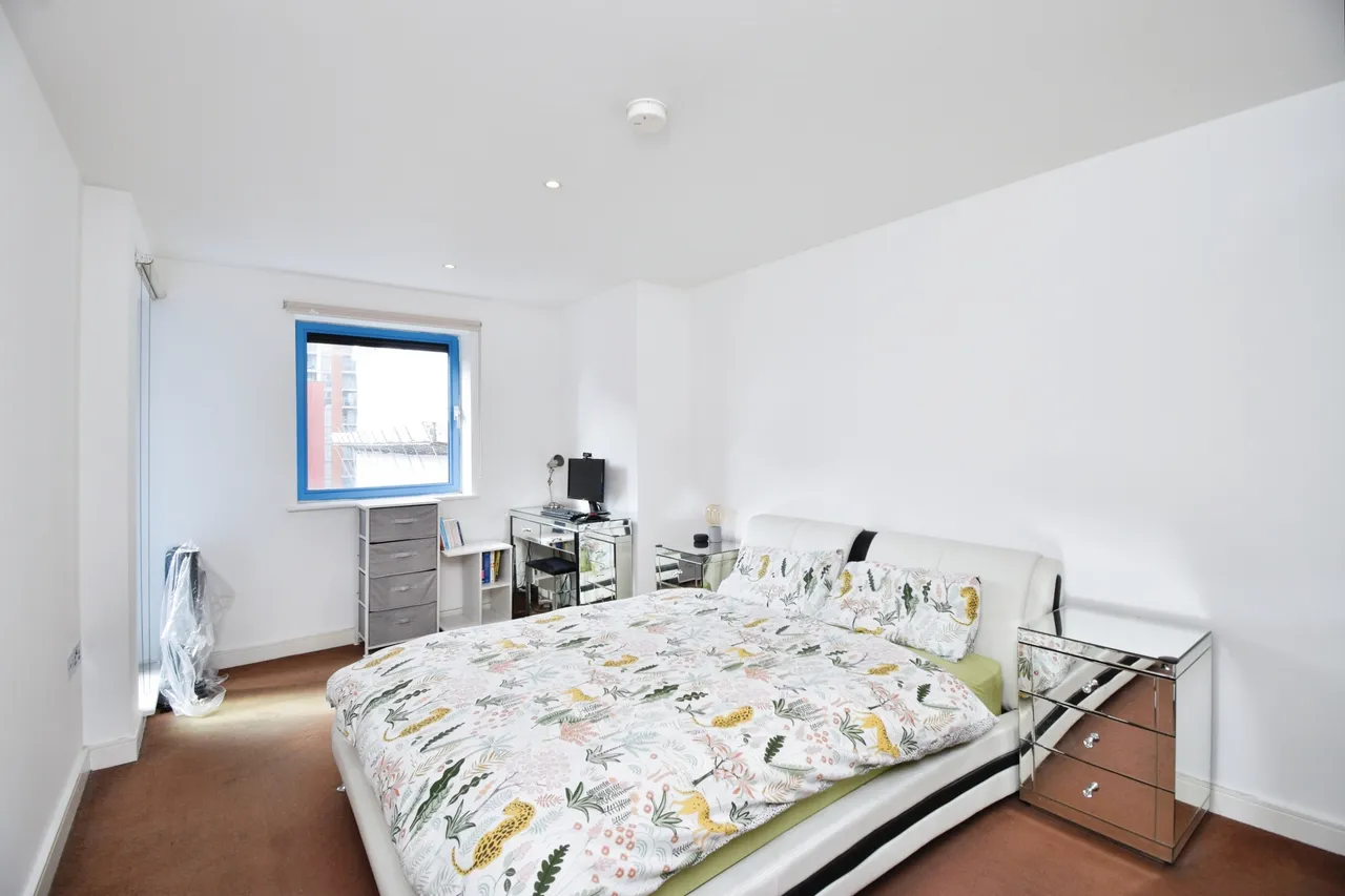 Western Gateway, London, E16, photo 8