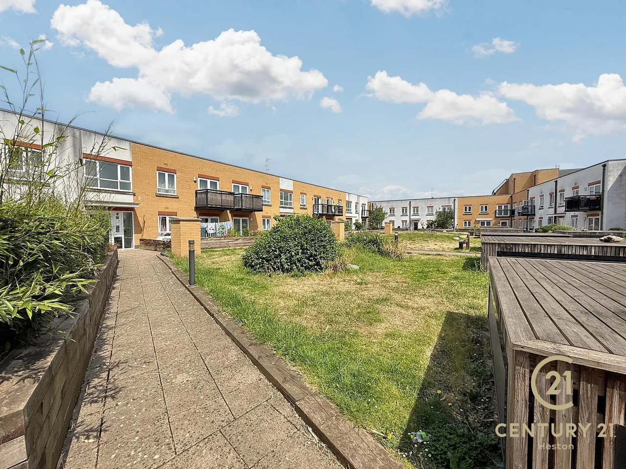 Featherstone Road, Southall, UB2, photo 19