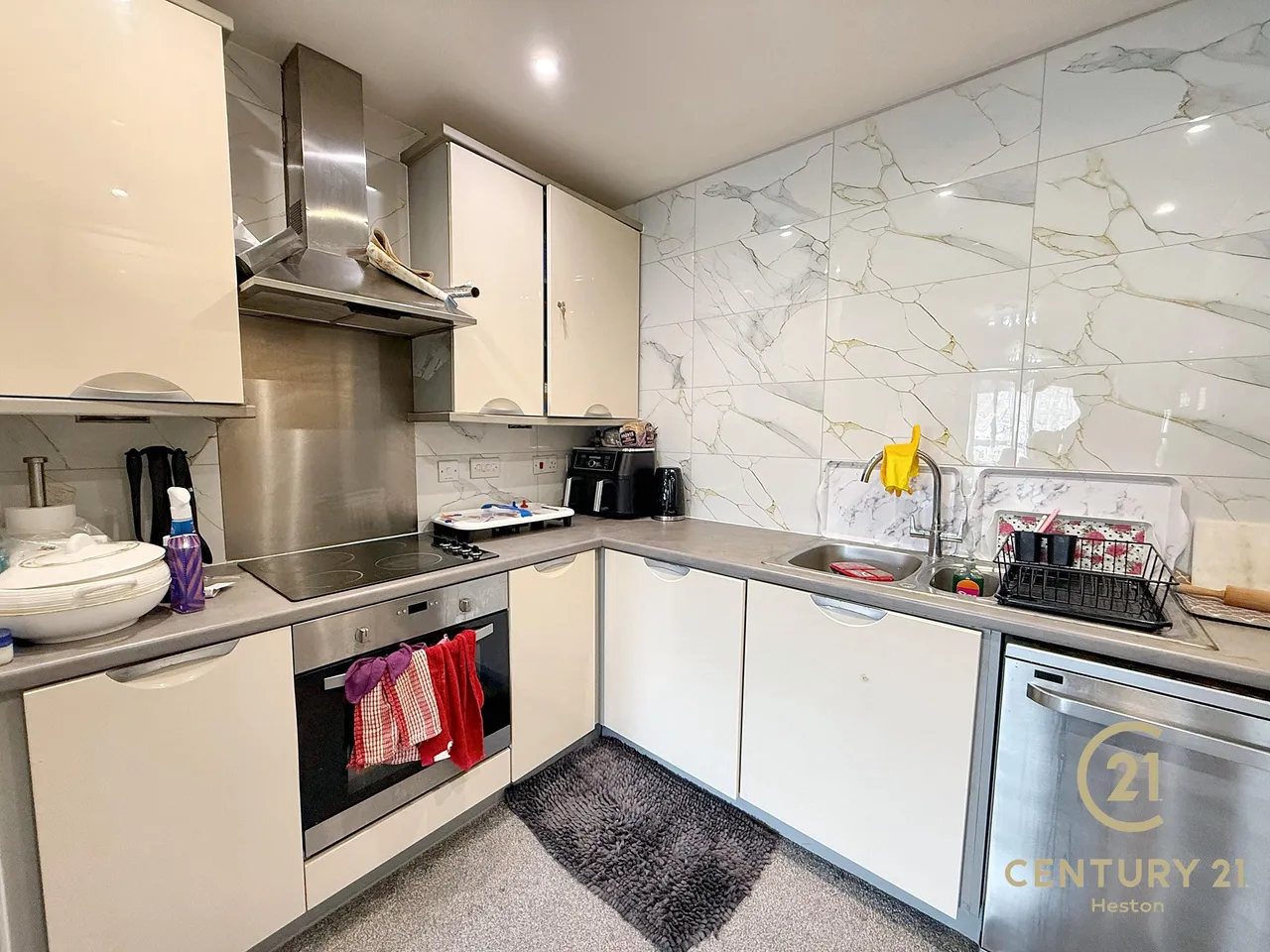 Featherstone Road, Southall, UB2, photo 9