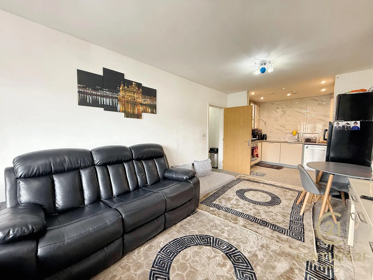 Featherstone Road, Southall, UB2, photo 5