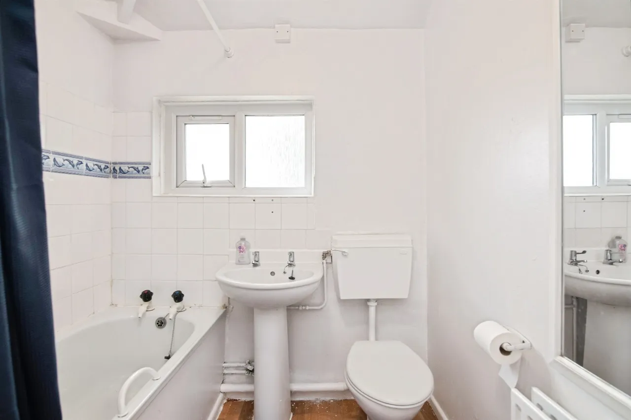 Tansley Hill Avenue, Cawney Hill, DY2, photo 13