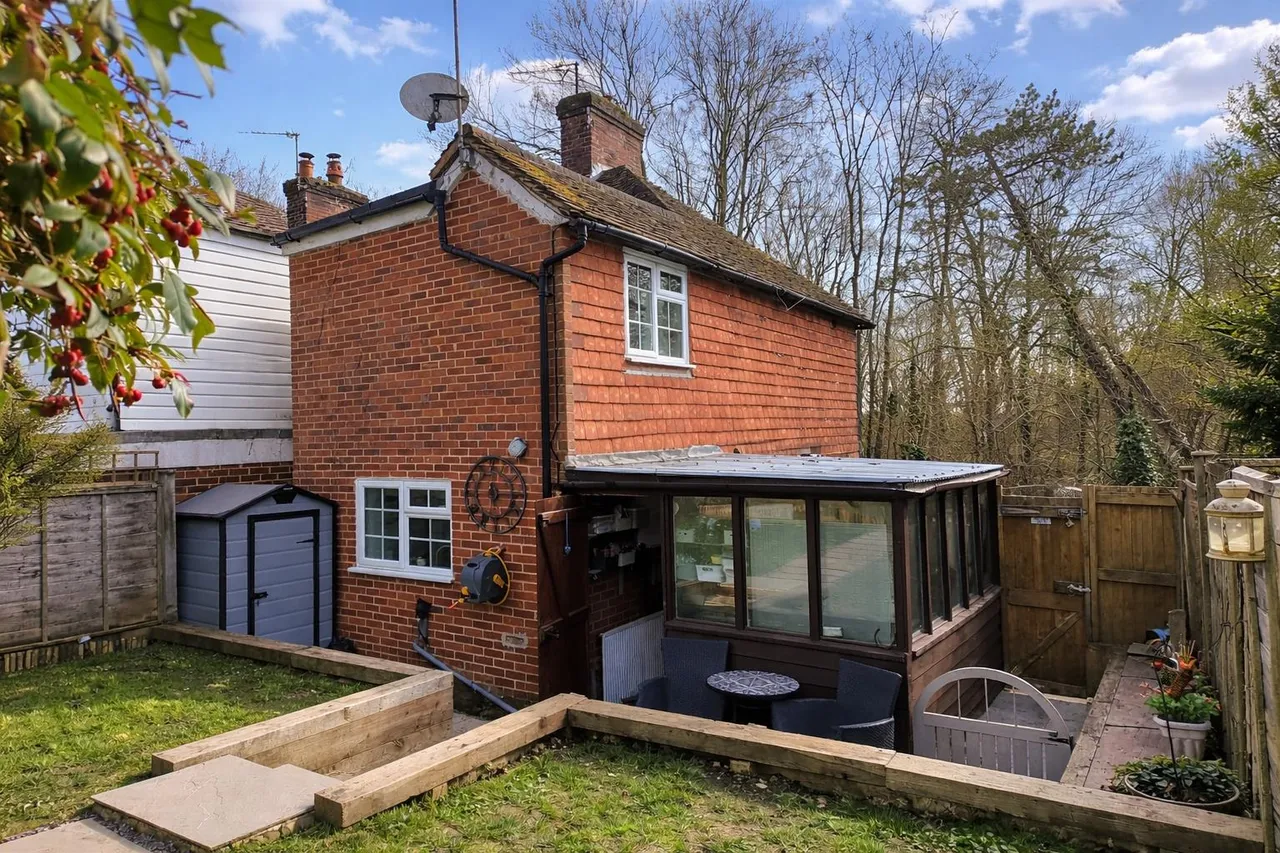 New Road, Ridgewood, Uckfield, East Sussex, TN22 5TE, photo 16